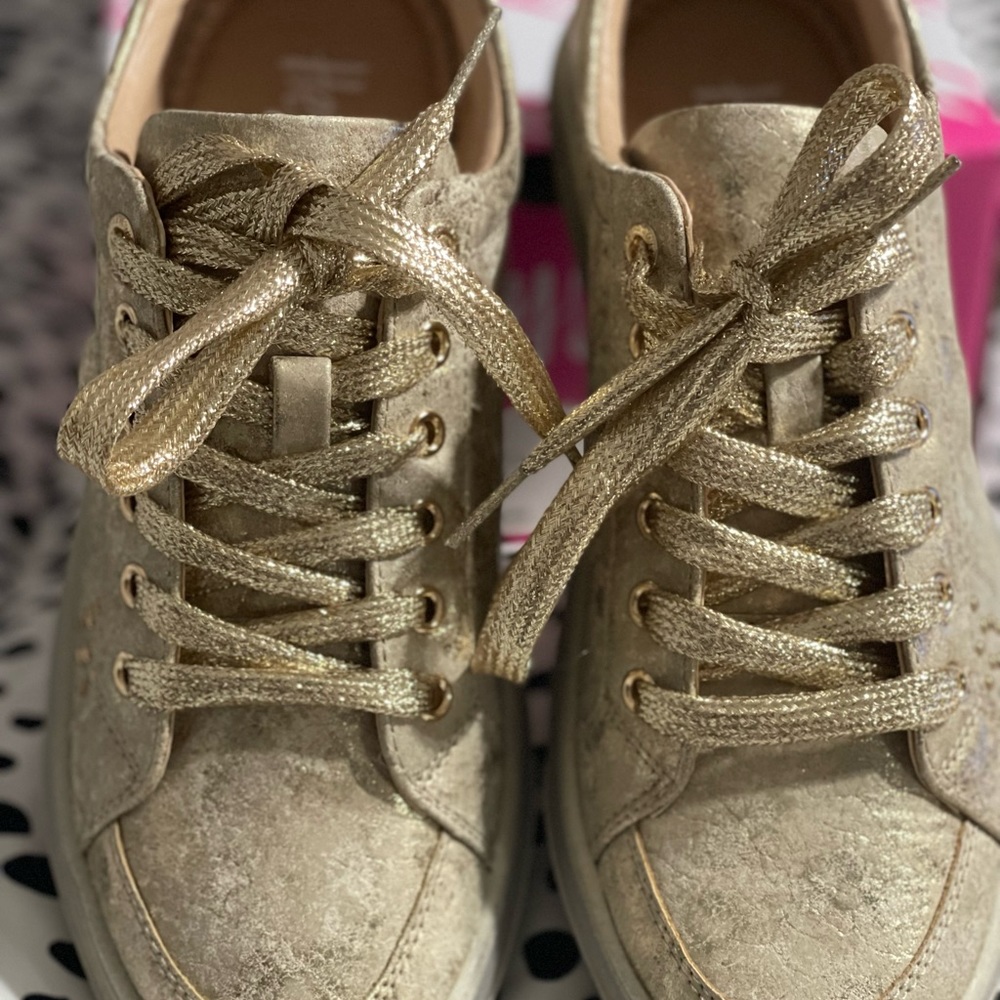 Hey Girl by Corkie Gold Sneaker